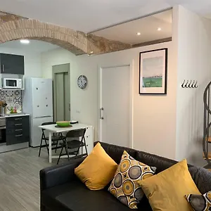Pintor Massanet - Casa De Piedra Adaptada En Lescala Hébergement de vacances L' Escala